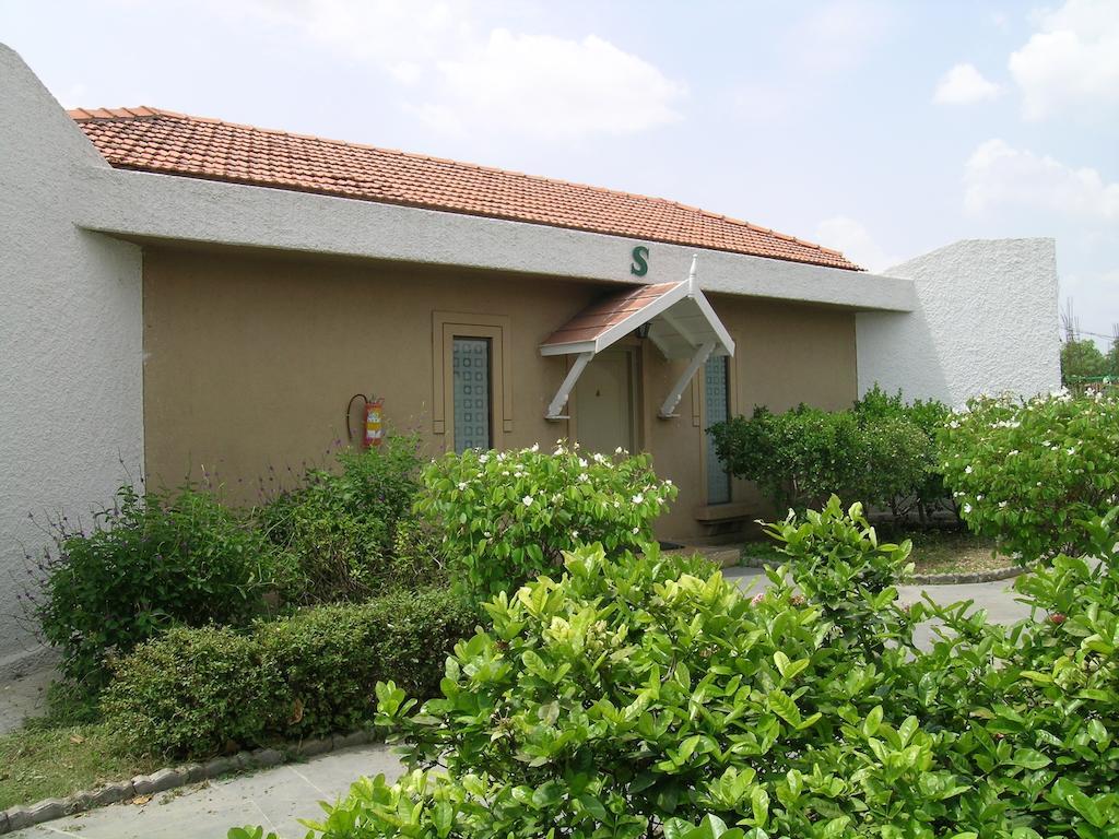 The Meadows And 3* Aurangabad (Maharashtra)